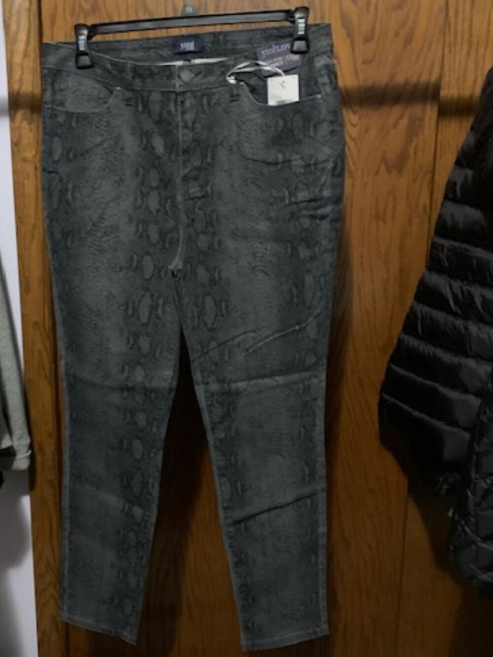 NWT Snake pring YMI jeans